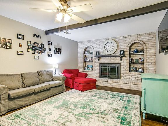 4th image of 4311 Stella Ct