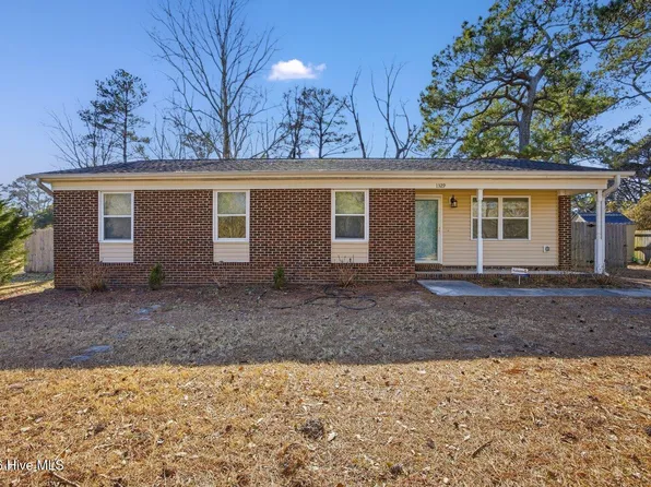 1329 Avon Court, Wilmington, NC 28405