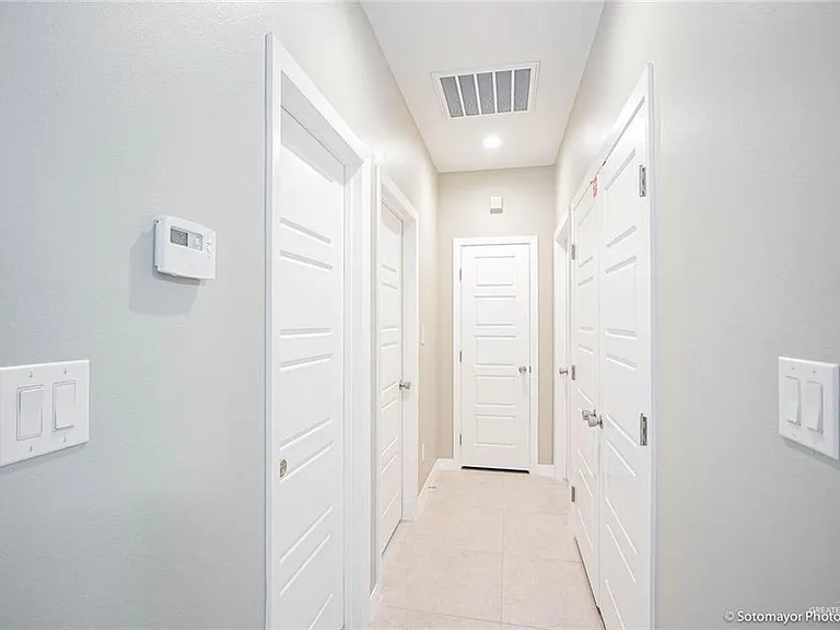 120 W Diamond Ave #3 — Photo 9