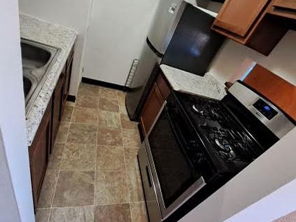 3rd image of 1826 N Star Ave #C