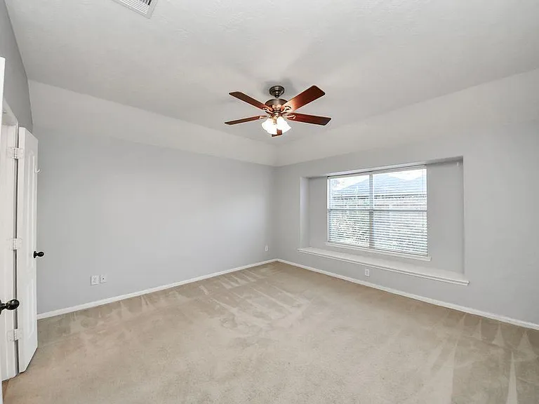 24822 Diamond Run Ct — Photo 14