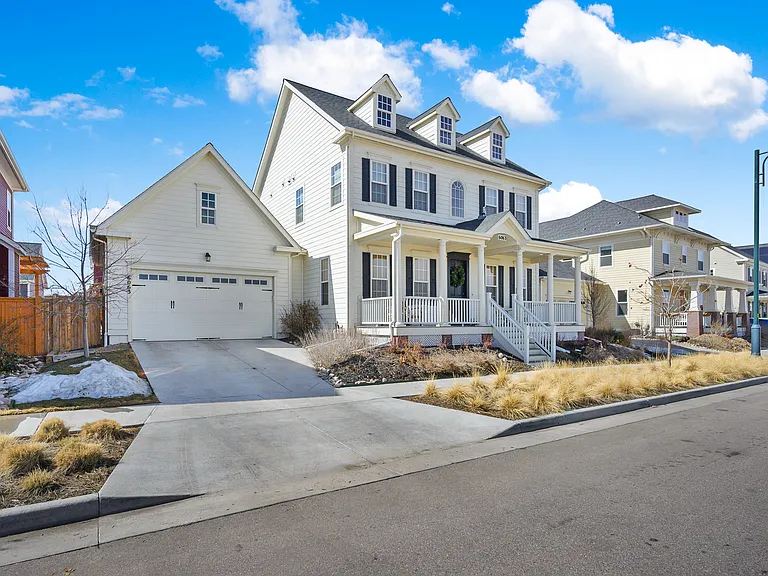 6063 Chester Way — Photo 40