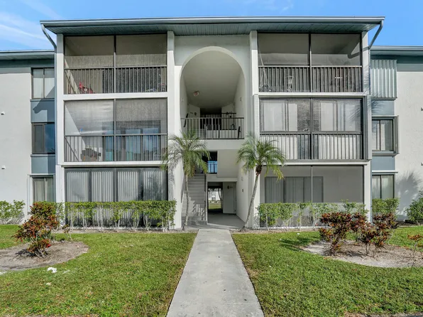 1011 Green Pine Boulevard #B3, West Palm Beach, FL 33409