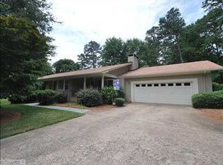 1407 Hobbs Rd, Greensboro, NC 27410