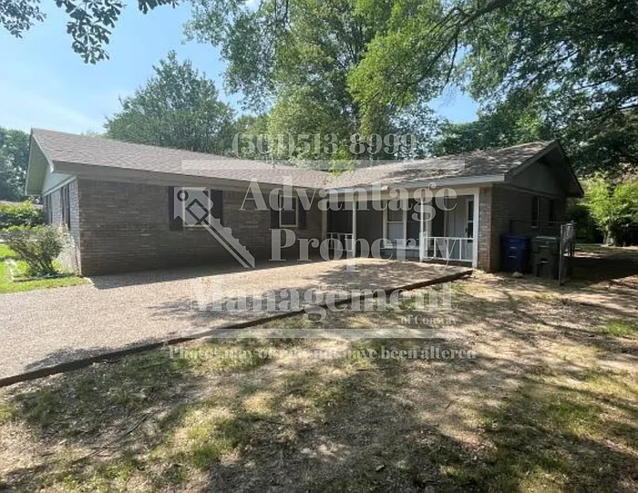 1804 Clara Dr