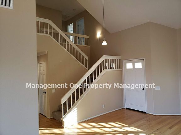 4th image of 2321 White Oak Ln