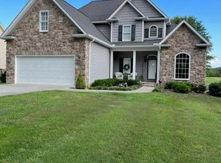 422 Terry Point Rd, Dandridge, TN 37725