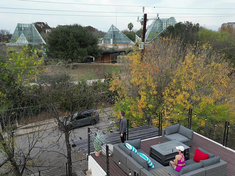 View the Botanical Garden from private Rooftop Patio