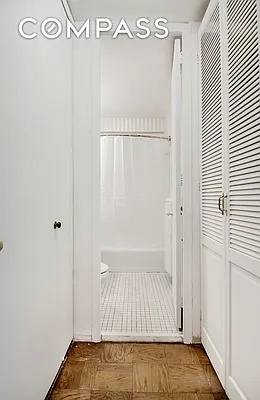 Rented by Compass | media 20