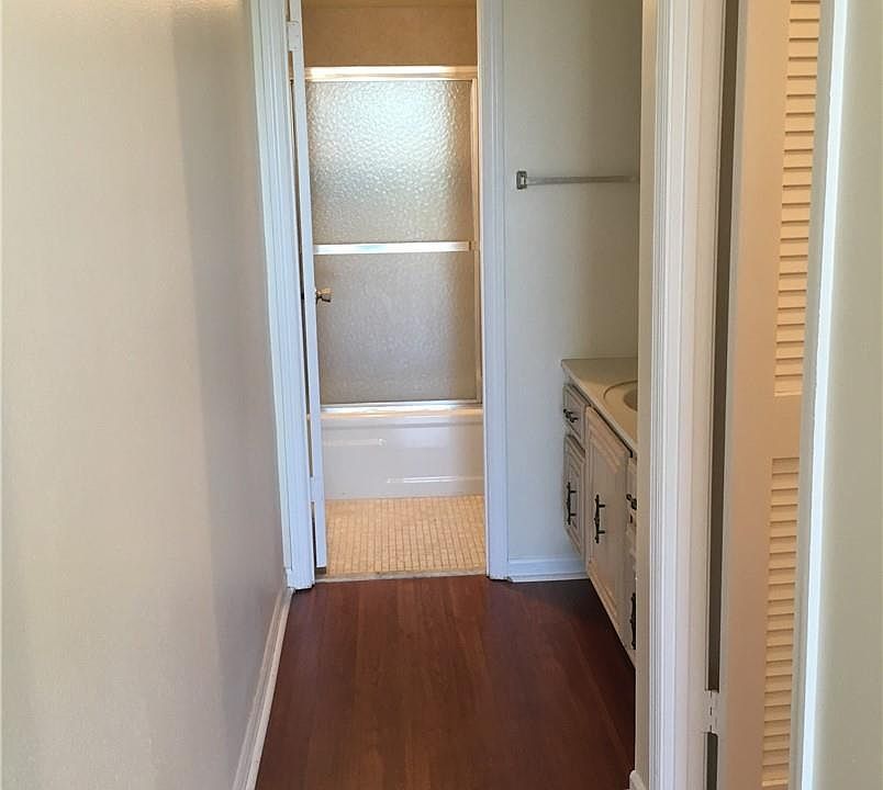 2nd image of 7051 Environ Blvd