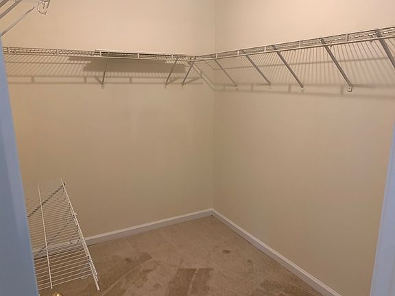 5th image of 127 Bay Court Dr