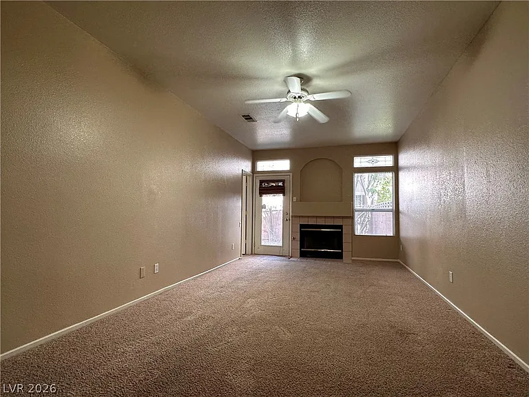5323 Heatherbrook Cir — Photo 14