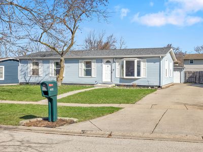 3852 Cambridge Dr, Park City, IL, 60085
