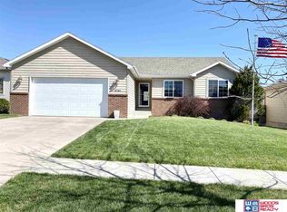 8736 Colby St, Lincoln, NE 68505