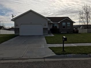 5633 S Treyden Dr, Ammon, ID 83406