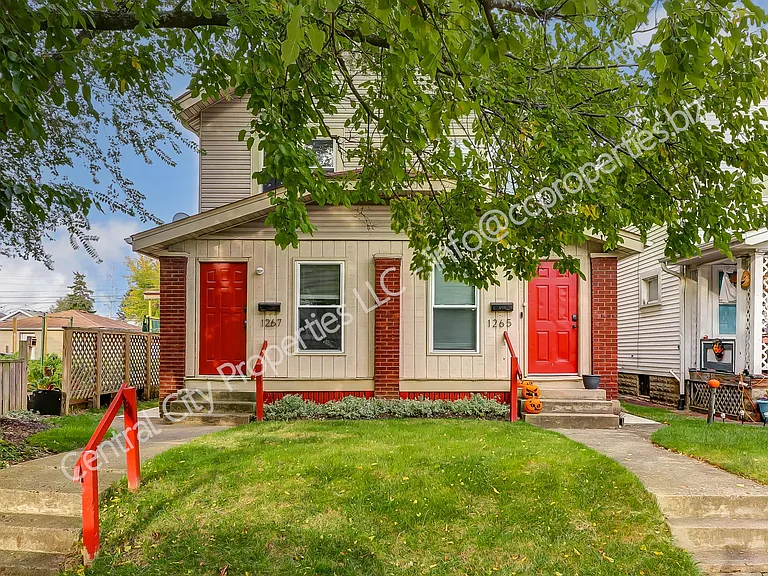 1267 Wilson Ave — Photo 2