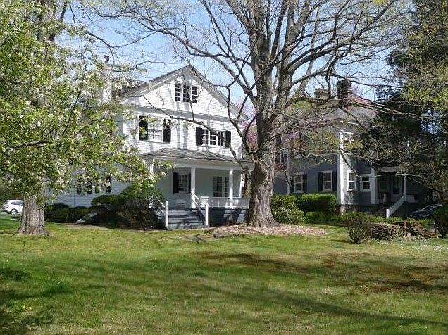 2nd image of 106 Centennial Ave
