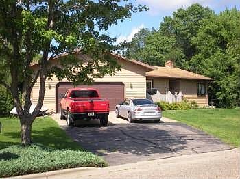 2nd image of 3108 Della St