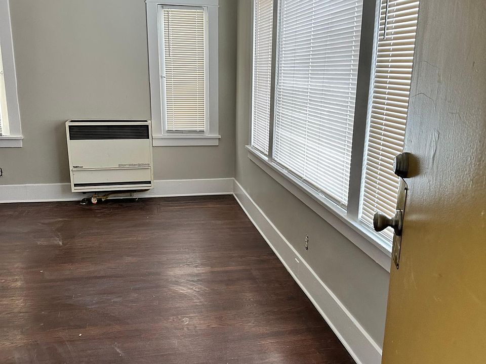 1st image of 317 Linden Ave APT 2