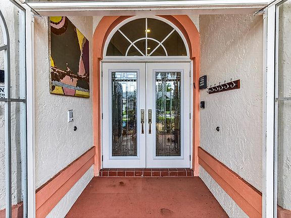 4th image of 10405 Canoe Brook Circle