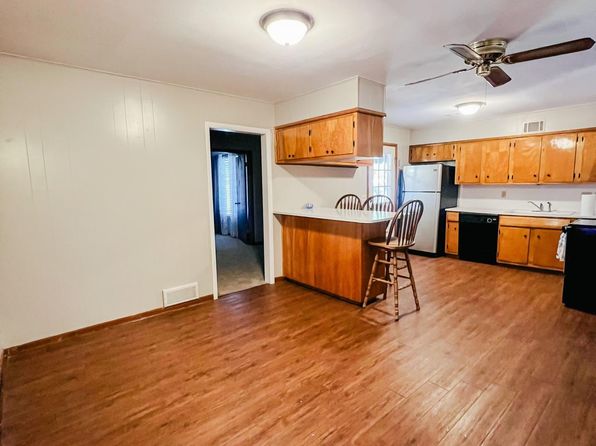 609 W Martha St