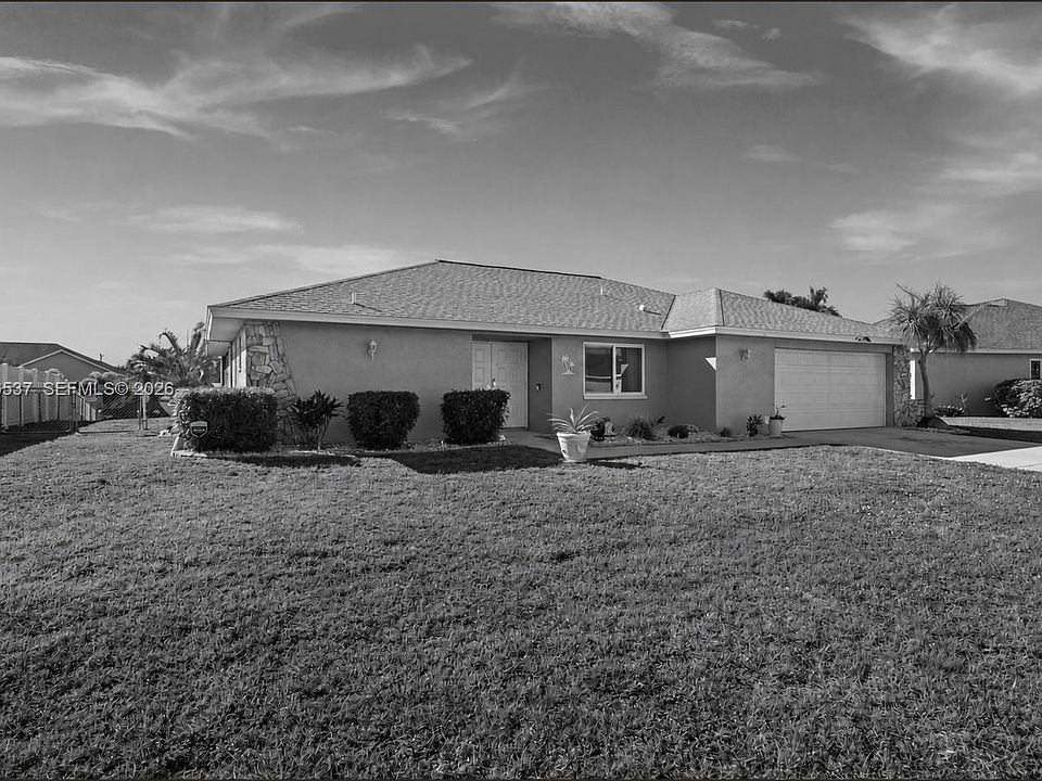 1st image of 250 SW 37th Ter