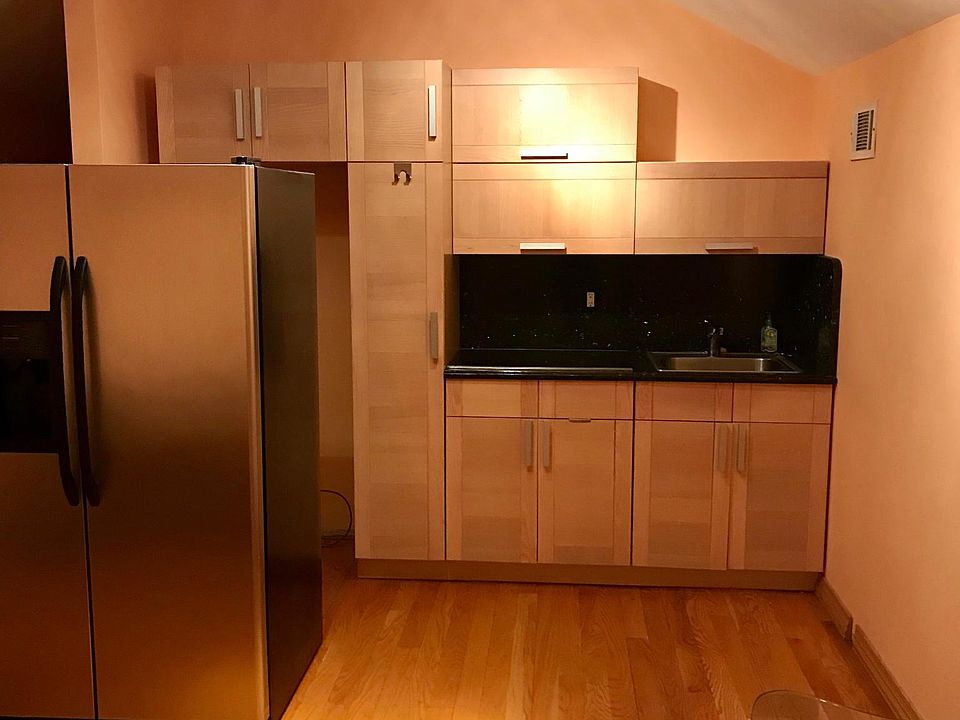 1st image of 1125 Gilmore Ct