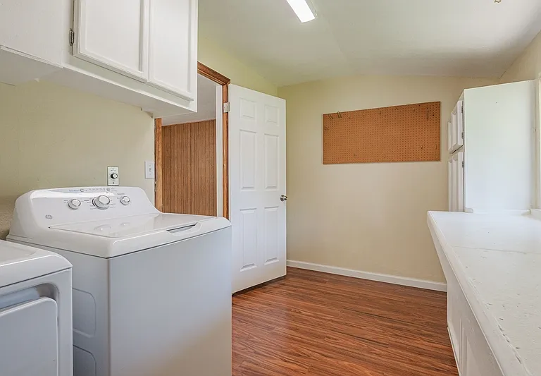 718 Brassie Dr — Photo 11