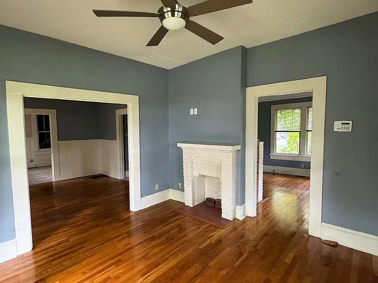 1332 N Bronough St — Photo 5
