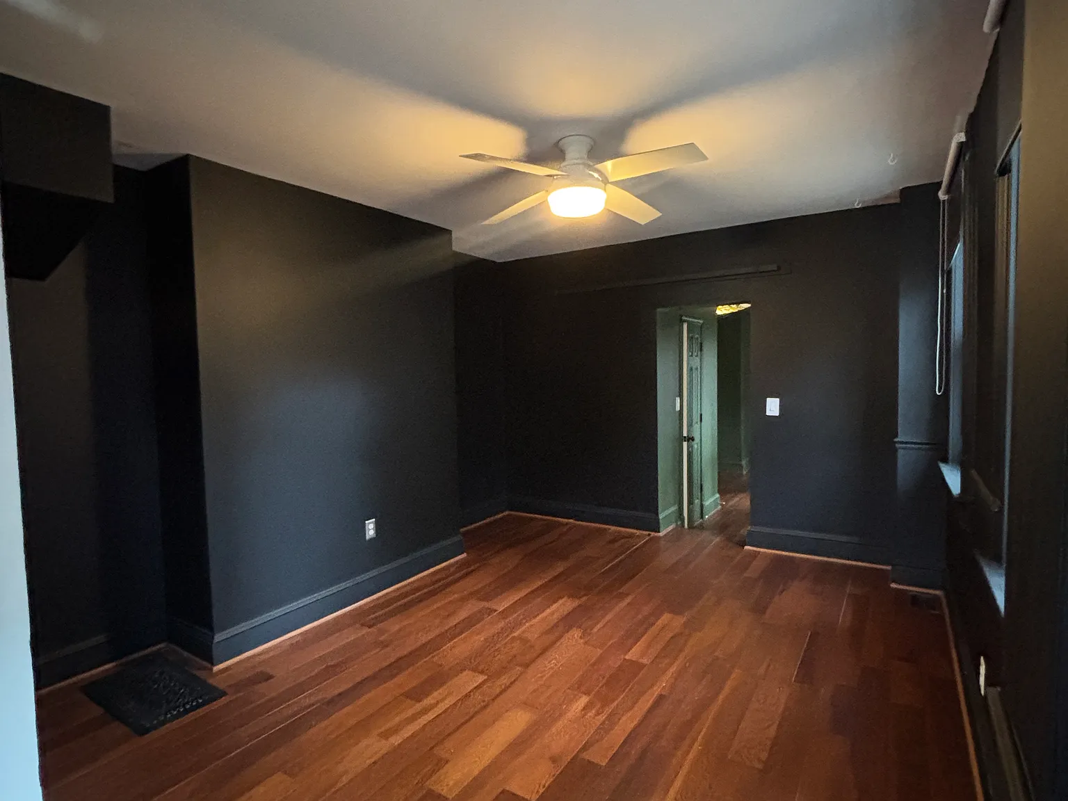 2 bed, 966 sqft, $2,750 — Photo 3