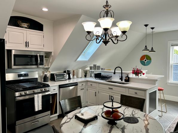 82 Algonquin St FLOOR 3