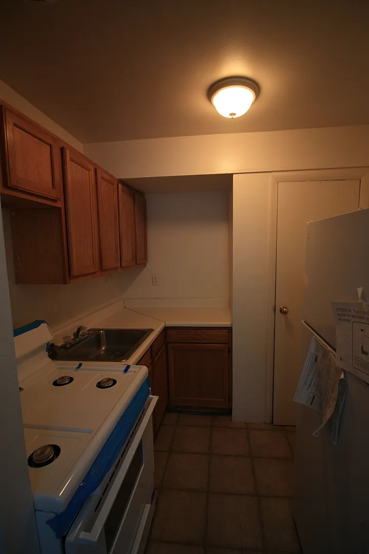 810 Nat Ct — Photo 3