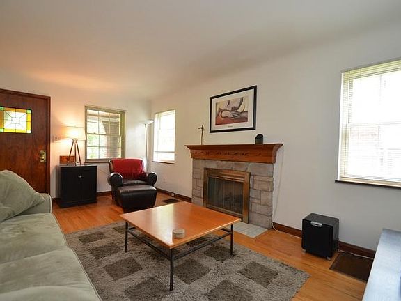 5th image of 4119 Paxton Woods Dr