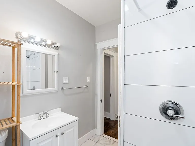 1309 Lydia St — Photo 18