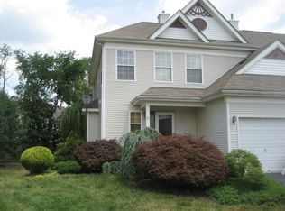 21 Tattersall Dr, Burlington, NJ 08016