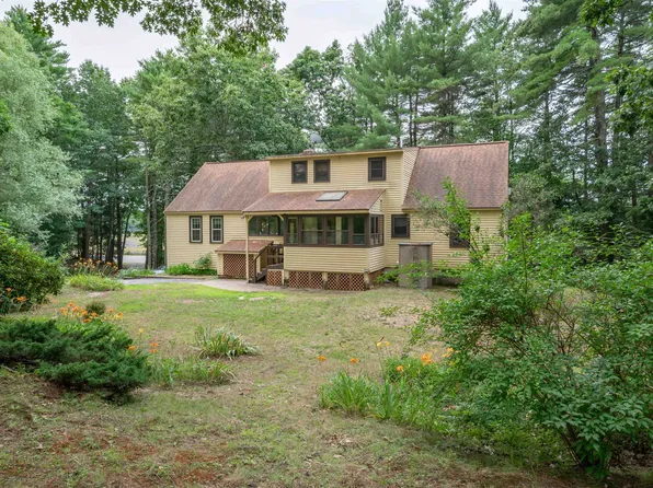 68 Merrimack Road, Amherst, NH 03031