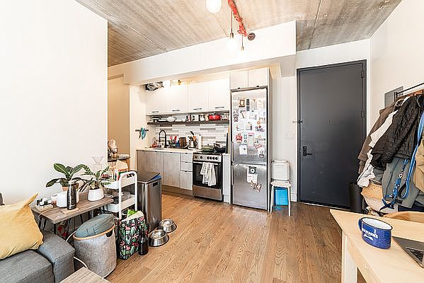 1st image of 806 Saint Johns Pl #E2