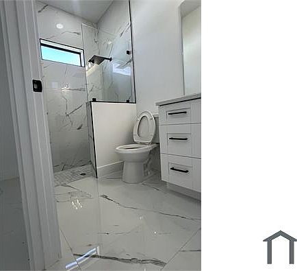 3rd image of 345 Gordon Ave S