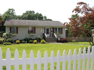 19 Buena Vista Ave, Assonet, MA 02702