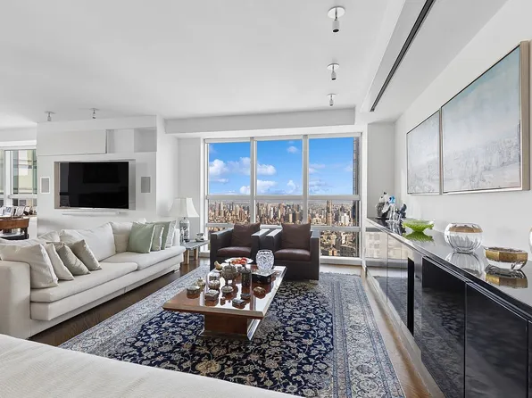 146 W 57th St APT 74A, New York, NY 10019