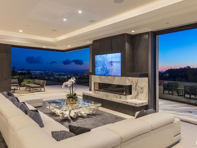 1469 Bel Air Rd, Los Angeles, CA, 90077