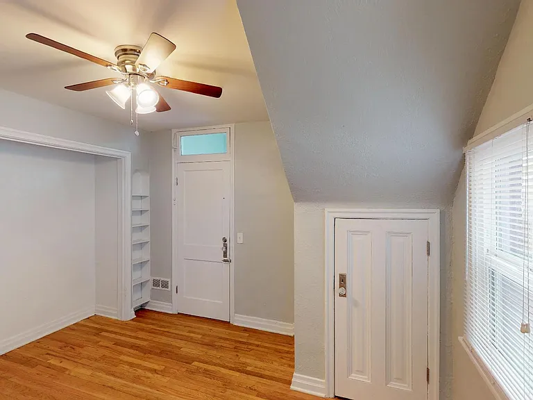 1234 York St — Photo 22