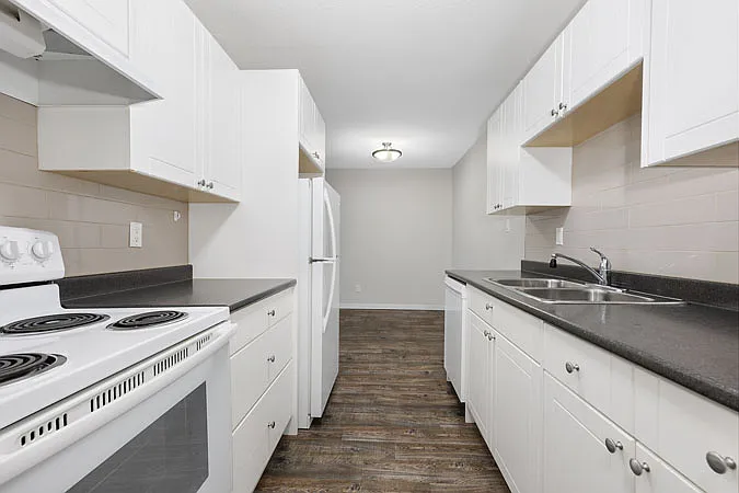 Viscount Villa Apartments — Photo 1