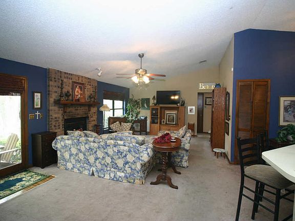 4th image of 8023 Corky Ct E