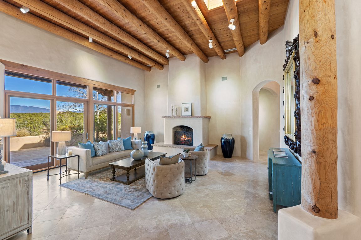 next background image