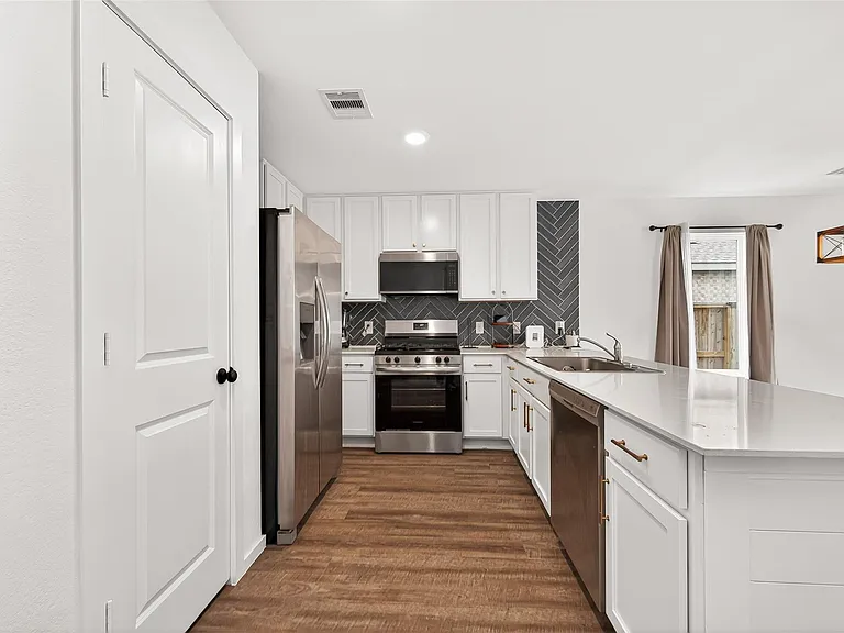 18634 Scopello Dr — Photo 16
