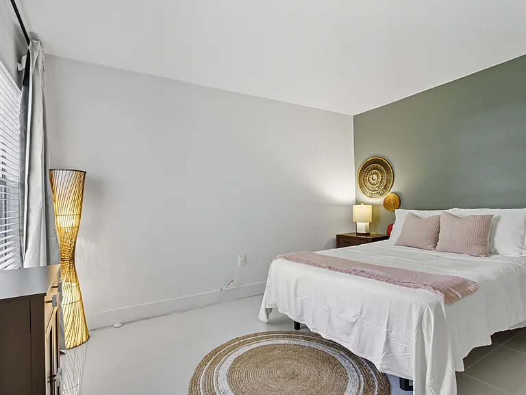 5310 Desoto Pl — Photo 4