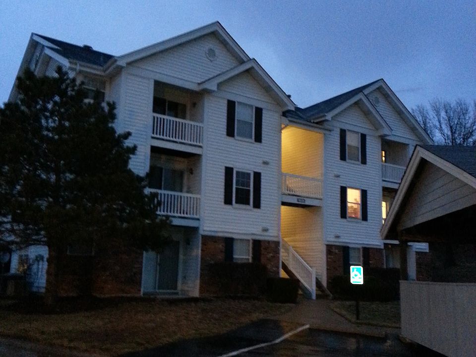 1st image of 16538 Victoria Crossing Dr Unit D