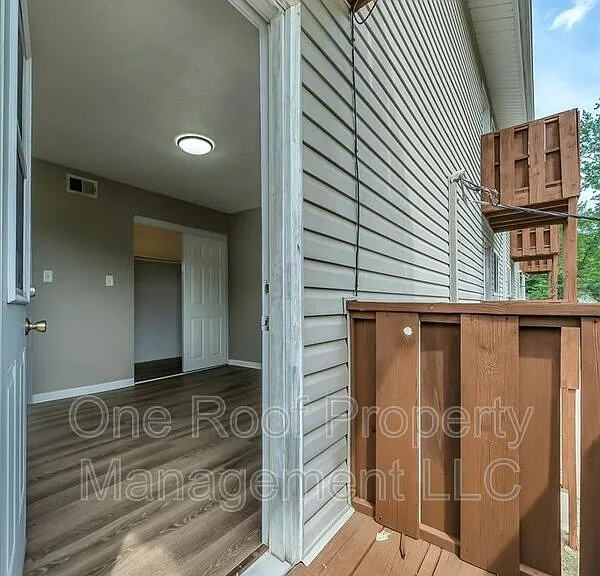 2001 Chateau Dr #A — Photo 5