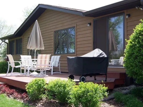 24927 N Holly Dr, Cary, IL 60013